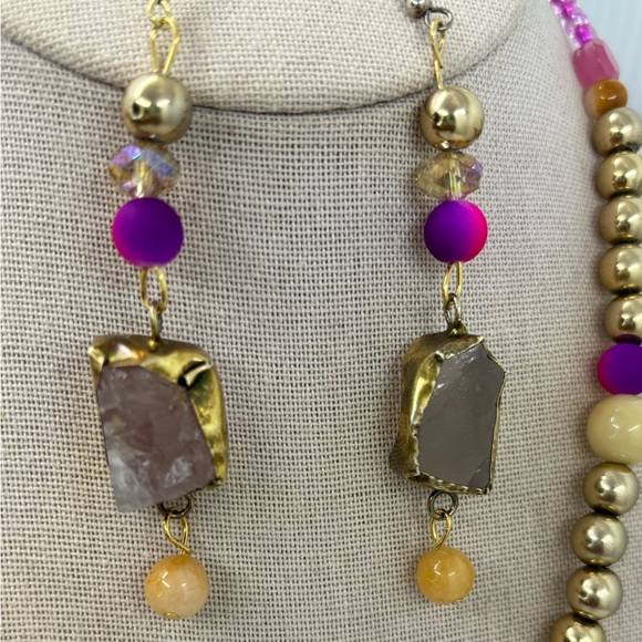 Handmade Upcycled Pink Dyed Agate Necklace and Earring Set - Picture 5 of 7